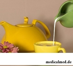 Диета на зеленом чае с молоком основана на мочегонном эффекте напитка