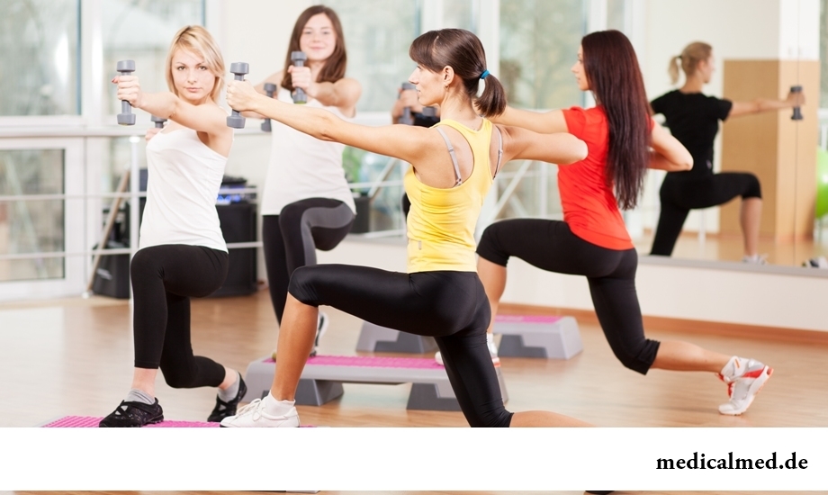Фиткервс – это специальная программа фитнеса для похудения, разработанная специально для женщин любого возраста